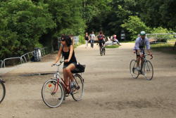 Radweg auf ehemaliger Bahntrasse im Görlitzer Park